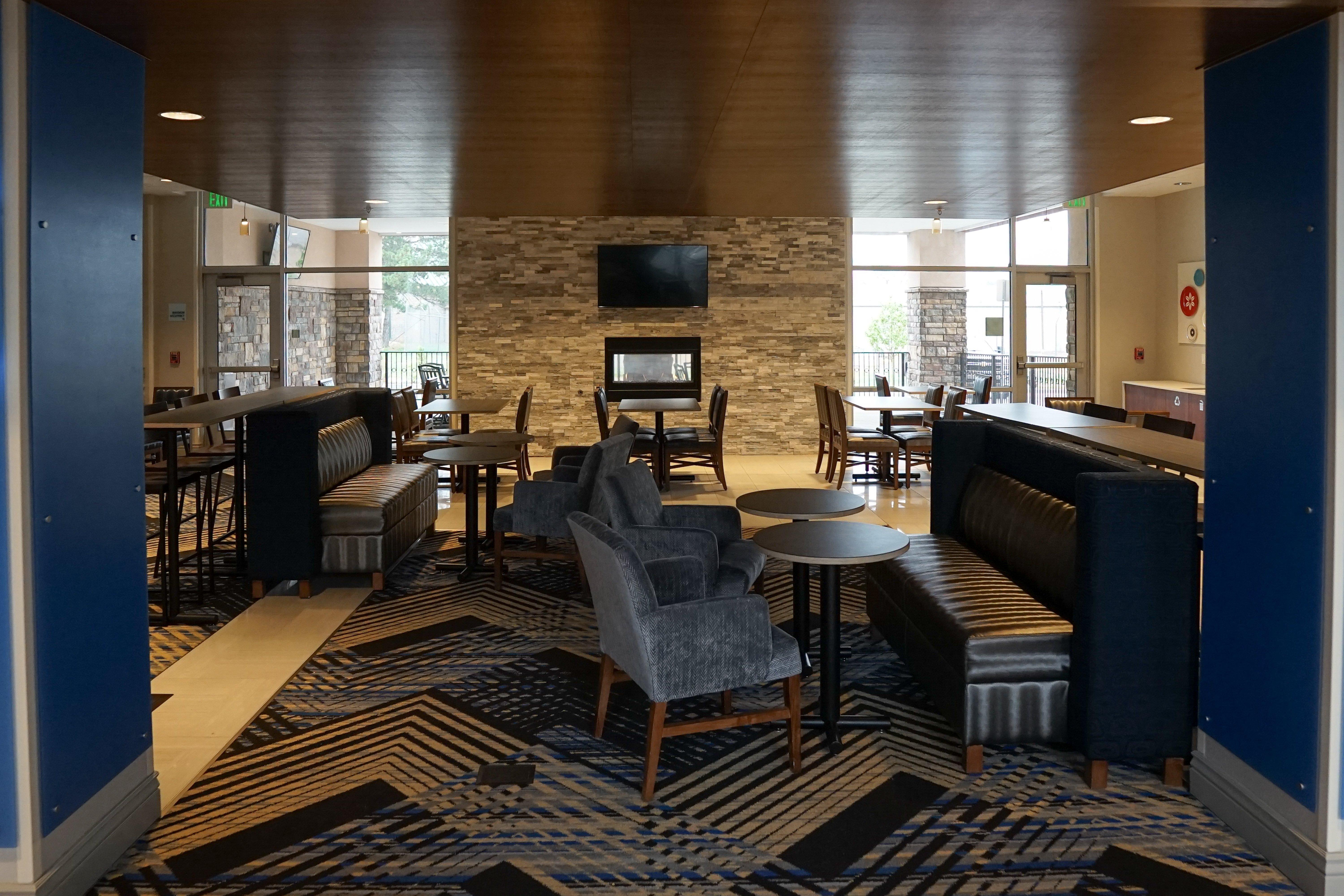 Express & - Medical Campus By Ihg 3* Aurora
